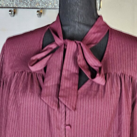 Time & Tru Metropolis Burgundy LS Tie Neck Poly Relaxed Fit Button Up Top Sz XXL - Picture 7 of 16